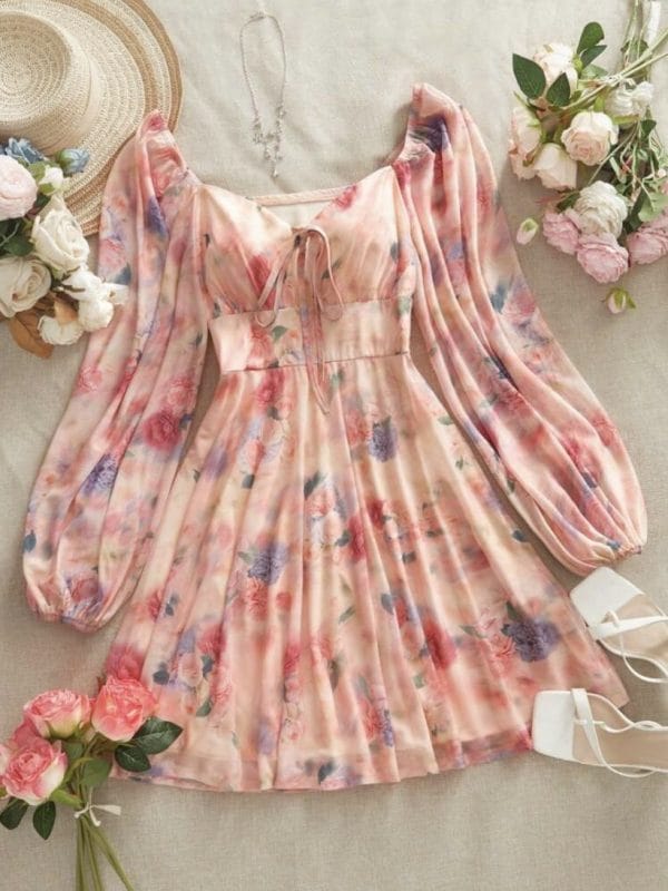 Robe Courte à manches longues Floral