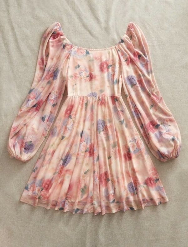 Robe Courte à manches longues Floral