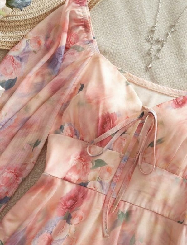 Robe Courte à manches longues Floral