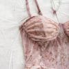 Robe vintage en dentelle floral